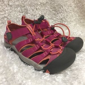Keen Newport H2 Waterproof Hiking Sandals Z14